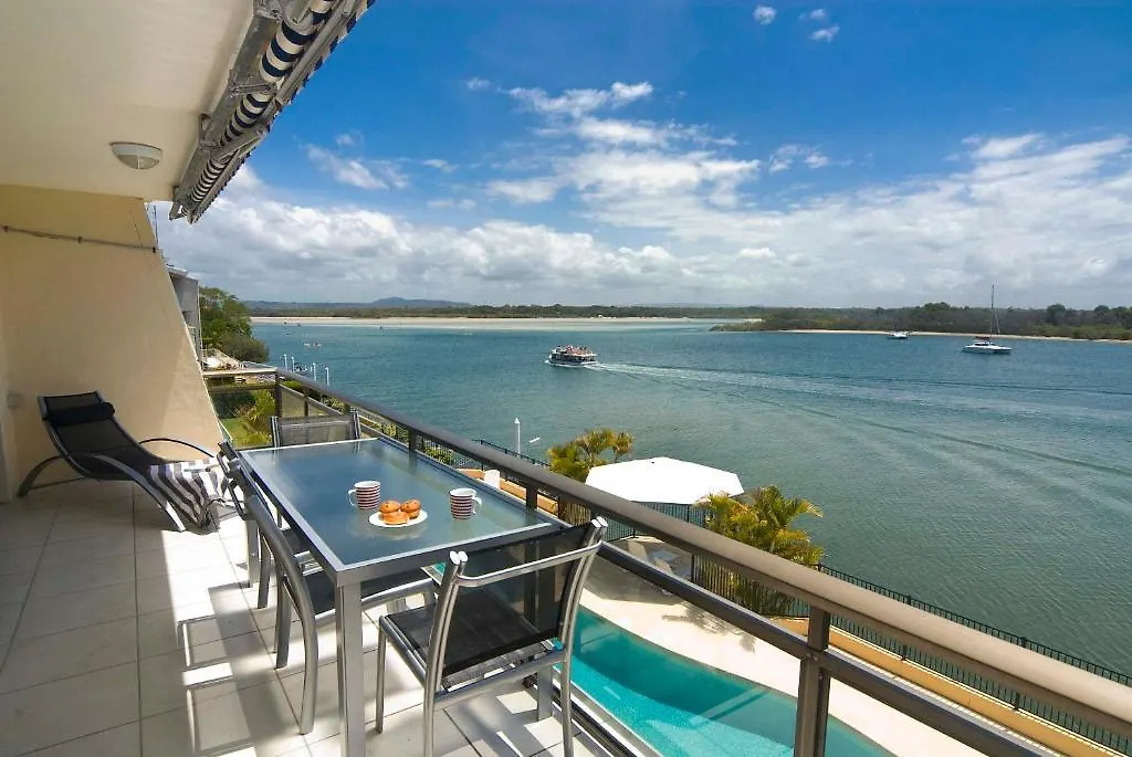 Commodore Apartments Noosa Heads