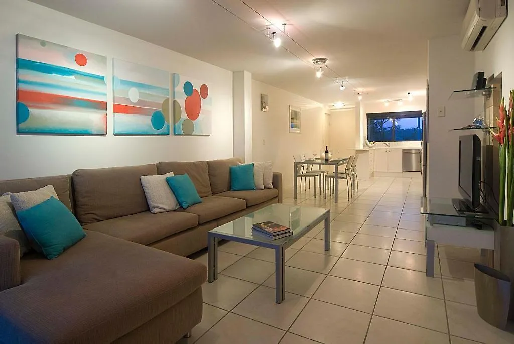 Commodore Apartments Noosa Heads