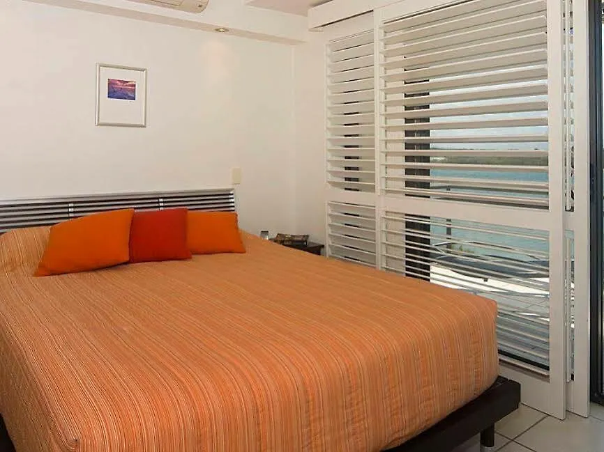 Commodore Apartments Noosa Heads Australia